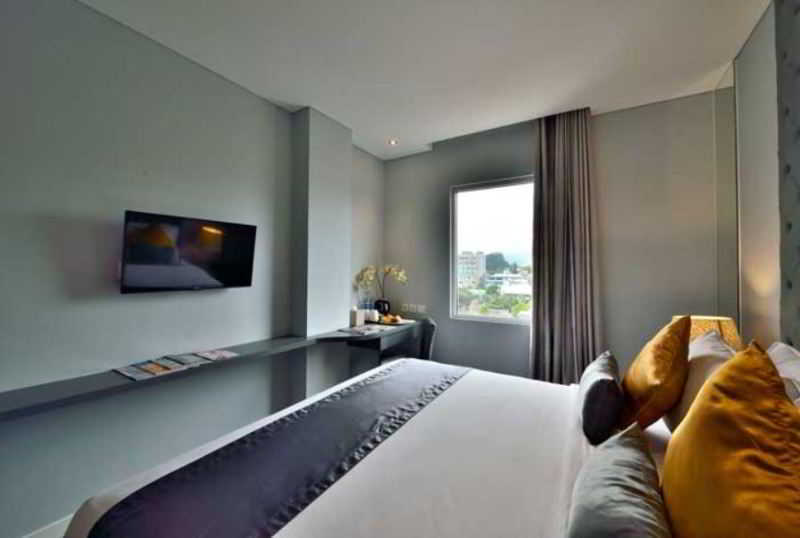 Serela Cihampelas By Kagum Hotels Bandung Exteriör bild