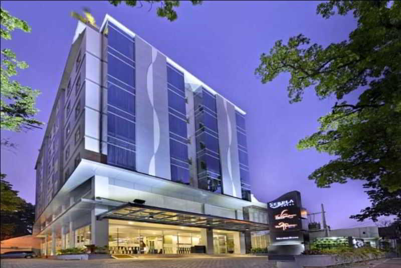 Serela Cihampelas By Kagum Hotels Bandung Exteriör bild