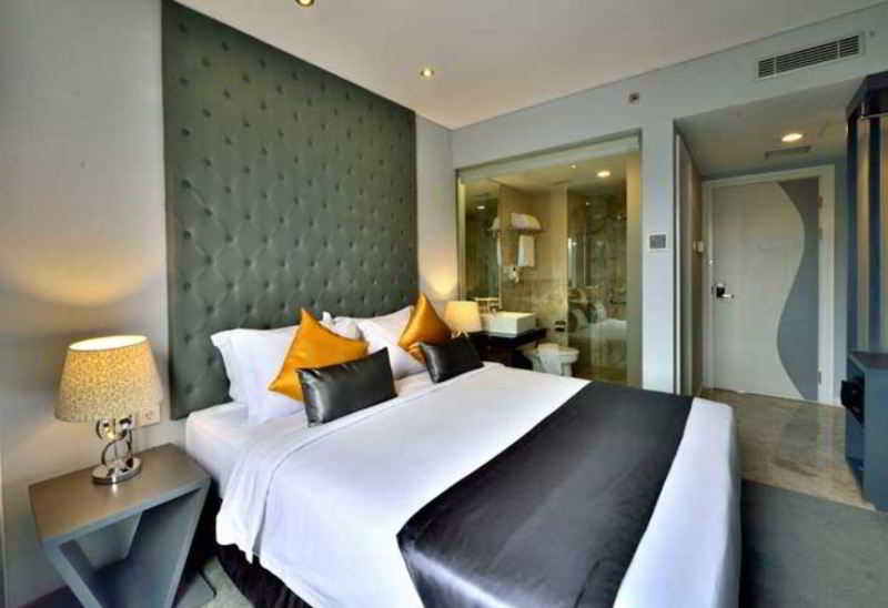 Serela Cihampelas By Kagum Hotels Bandung Exteriör bild